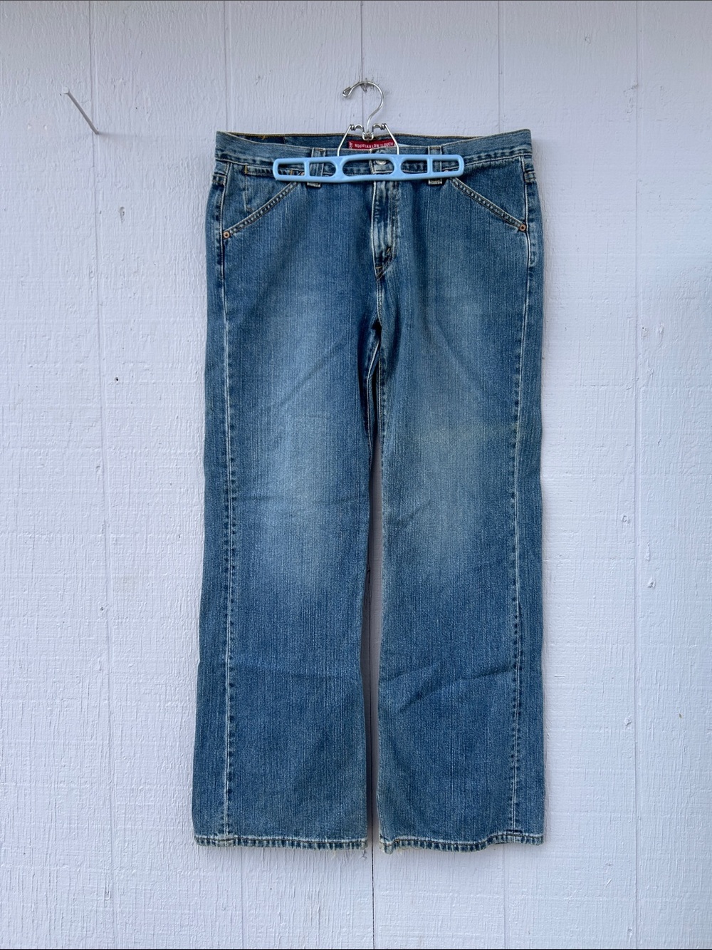 Levi’s Nouveau Low Slouch 526 Jeans